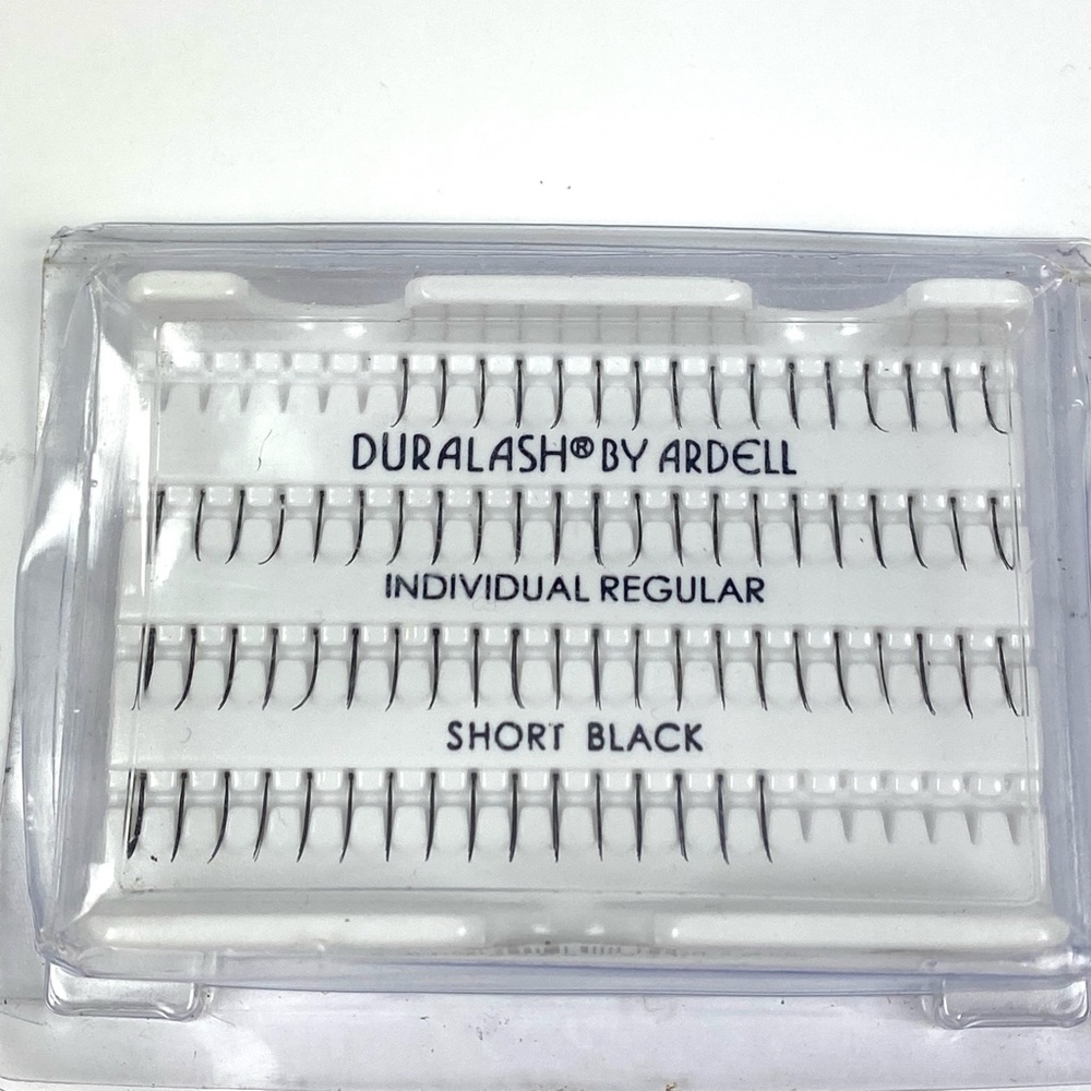 Lashes - Picture 3 of 9